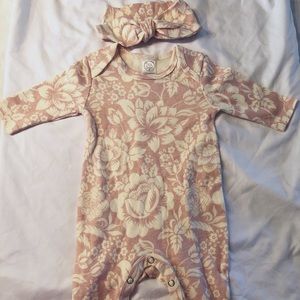 Newborn girls one piece outfit, and headband set